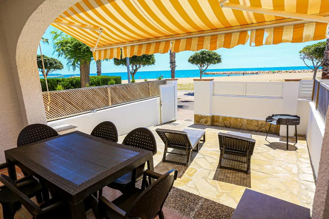 Villa Laura Litoral Costa Dorada - Only Families Cambrils 0*,  Spain